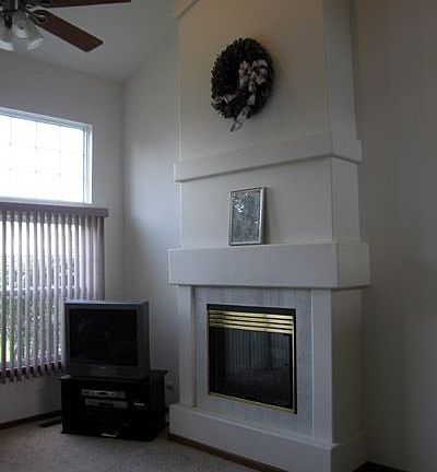 Vaulted ceiling in Living Room
