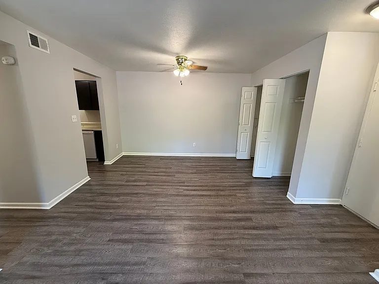Foxfire West Apartments — Photo 10