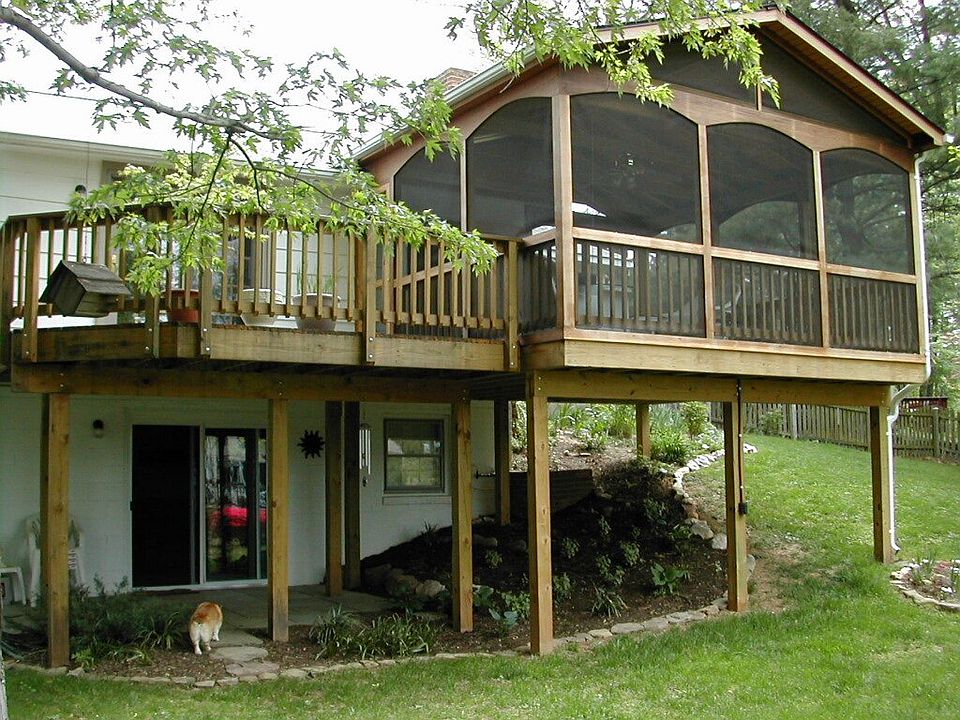 Screen porch and deck