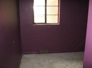 23450 Beverly Ave, Oak Park, MI 48237