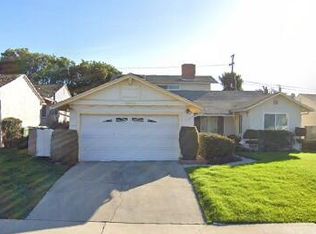 9500 S 11th Ave, Inglewood, CA 90305