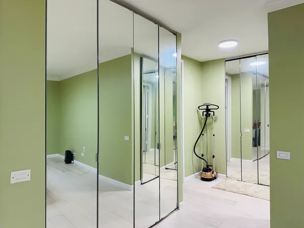 255 East 49th Street image 9 of 12