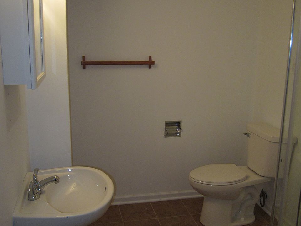 Basement bath with shower