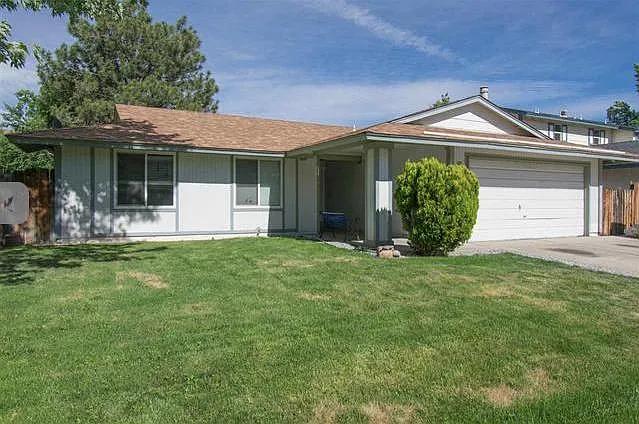 2484 Rosemary Dr photo 1