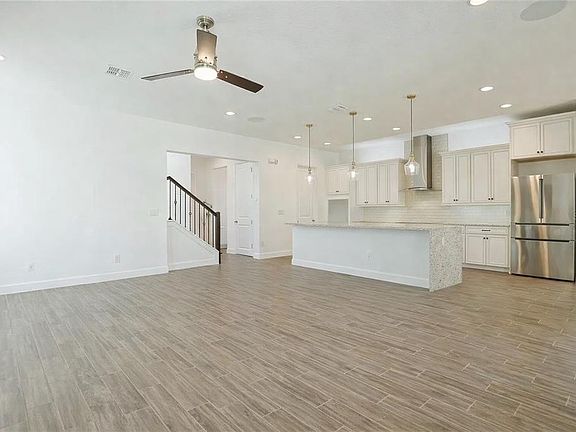 4th image of 7038 Arnoldson St