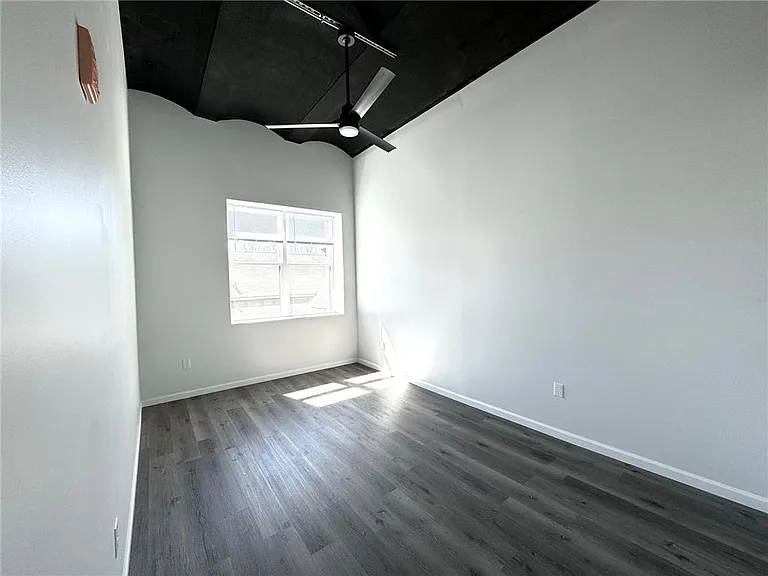 810 Monocacy St #103 — Photo 11