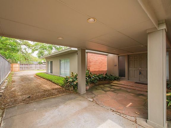3rd image of 3602 N Braeswood Blvd