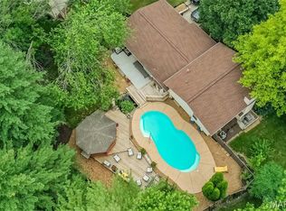 1917 Country Acres Dr, Saint Peters, MO