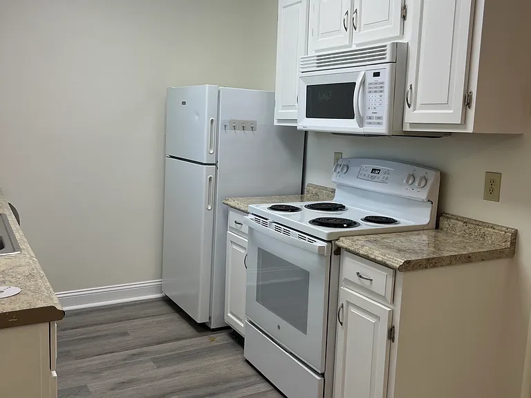 7977 Tall Timbers Dr — Photo 10
