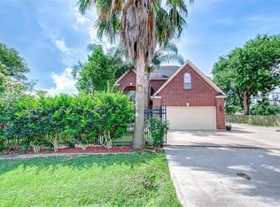 6435 W Bend Dr, Houston, TX 77085