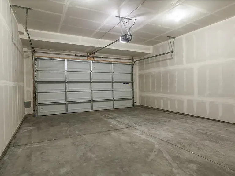 3653 Ronald Reagan Ave — Photo 9