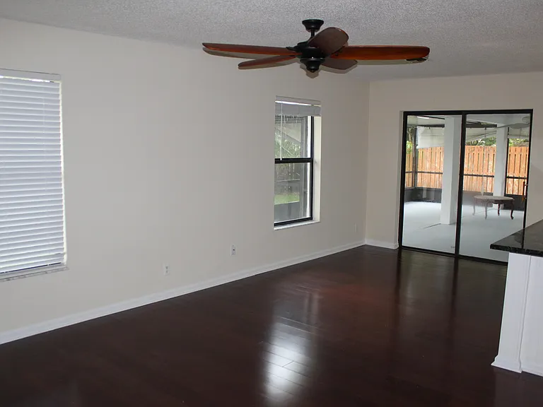 13880 Paddock Dr — Photo 5