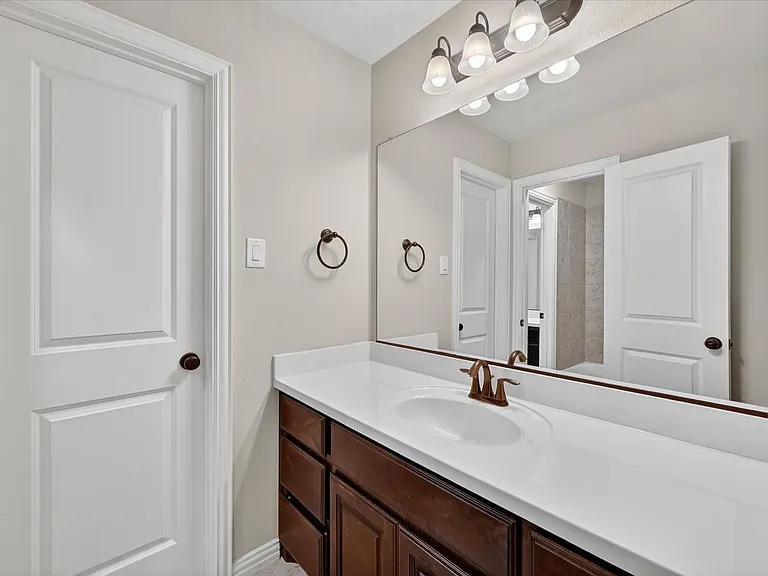 7675 Dotter Dr — Photo 16