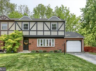 944 Homeland Dr, Lancaster, PA 17601