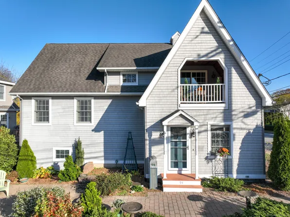 94 Smith Street, Groton, CT 06340