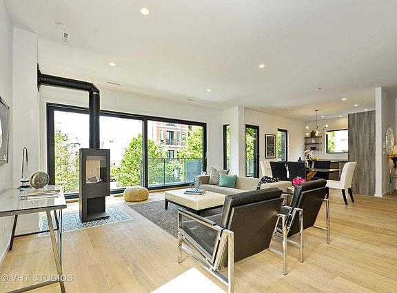 4th image of 1311 N Wicker Park Ave #2