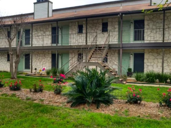 4307 S 1st St APT 202, Austin, TX 78745