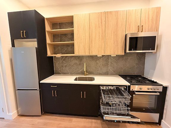 3rd image of 52 Grace St #17E