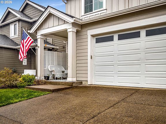 3rd image of 1405 NW Campanella Way