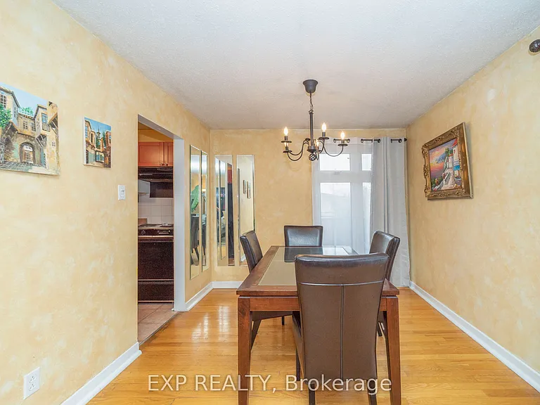 21 Southview Cres — Photo 12