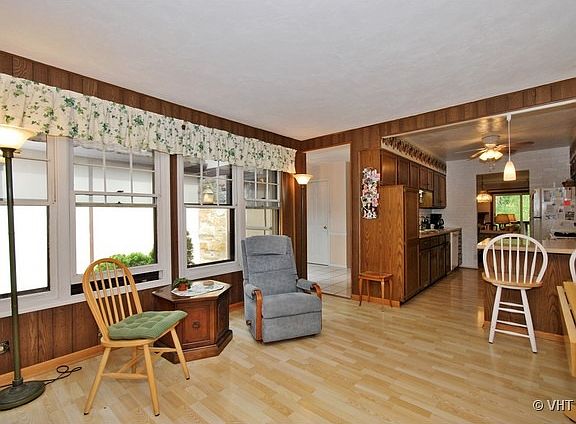 4th image of 35 White Oak Cir