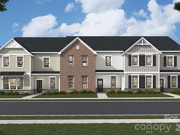 2nd image of 1837 Viewfield Rd