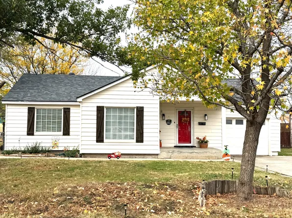 1907 Hamilton St, Pampa, TX 79065