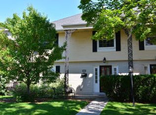 3342 N Lake Dr #3342, Milwaukee, WI 53211