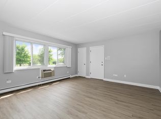 4450 W 111th St APT 19, Oak Lawn, IL 60453