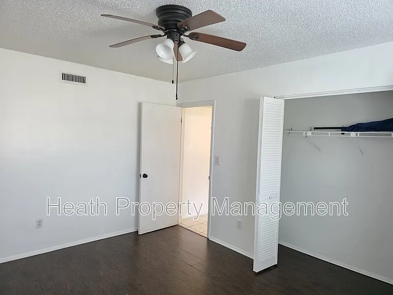605 N Keene Rd #C — Photo 8