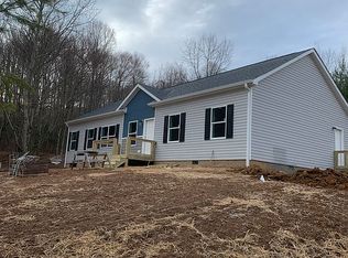 56 Briarwood Ln, Sparta, NC 28675