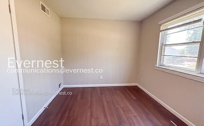 200 Woodward Dr — Photo 25