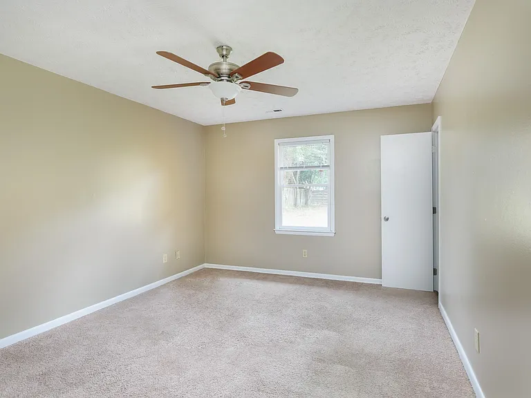 115A Eulon Loop — Photo 7
