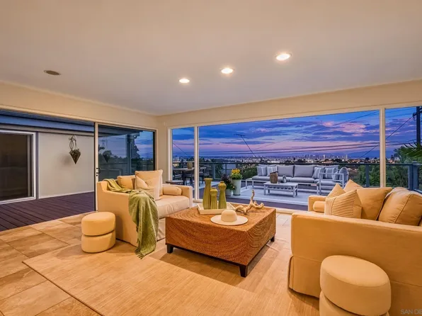 1115 Savoy St, San Diego, CA 92107