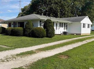 409 Prairie St, Adair, IL 61411