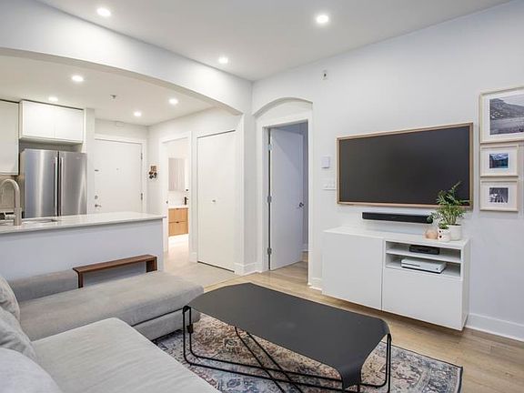 5th image of 9233 Ferndale Rd #319