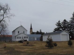 210 2nd St NW, Freeport, MN 56331