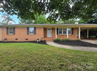 1579 S Oak Dr, Shelby, NC 28150