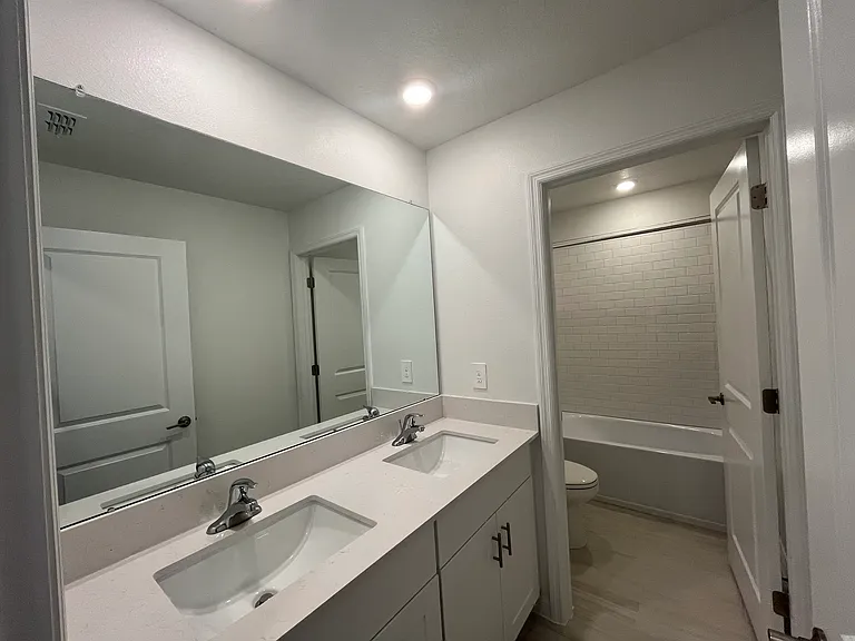11317 Radiant Shore Loop — Photo 24
