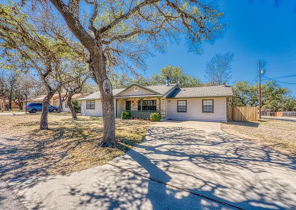 1st image of 500 Liveoak Dr
