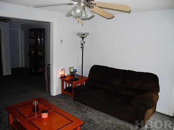 4th image of 216 McLean St