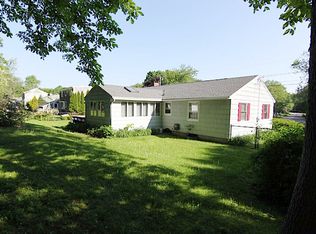 20 Bradstreet Rd, Hampton, NH 03842