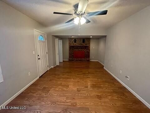 4th image of 1229 Oliver St