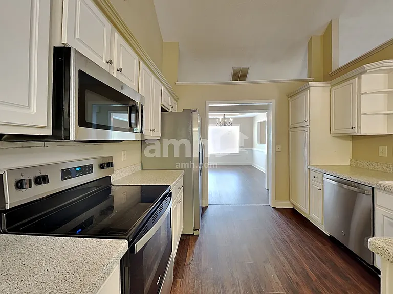 4422 Keenly Valley Dr — Photo 3