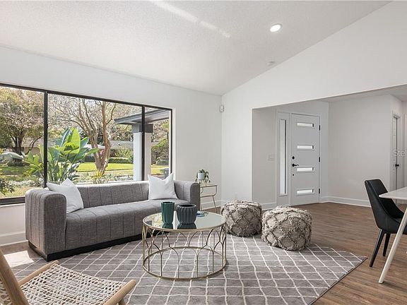 5th image of 4209 Cartnal Ave
