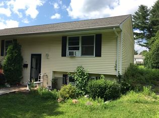 9 Colchester Ave, East Hampton, CT 06424