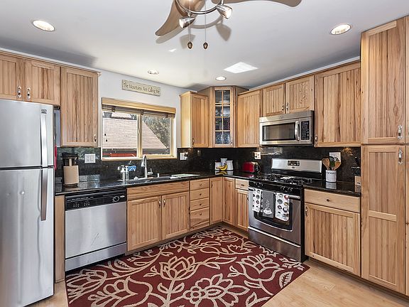 5th image of 601 Moreno Ln