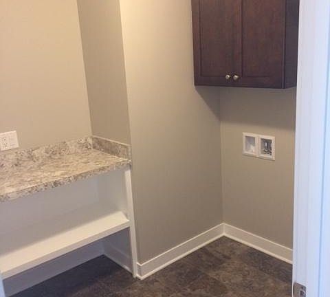 5th image of 6432 Silverton Dr SW