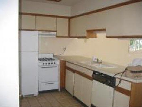 2nd image of 5 Steamboat Dr Unit 8