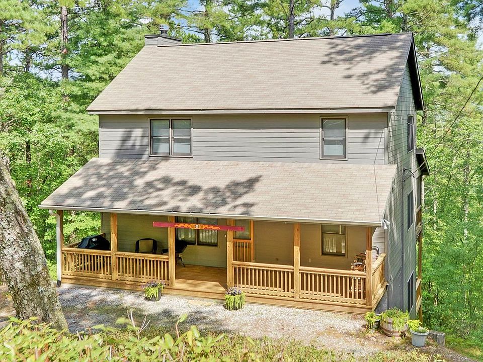1st image of 660 Long Mountain Dr